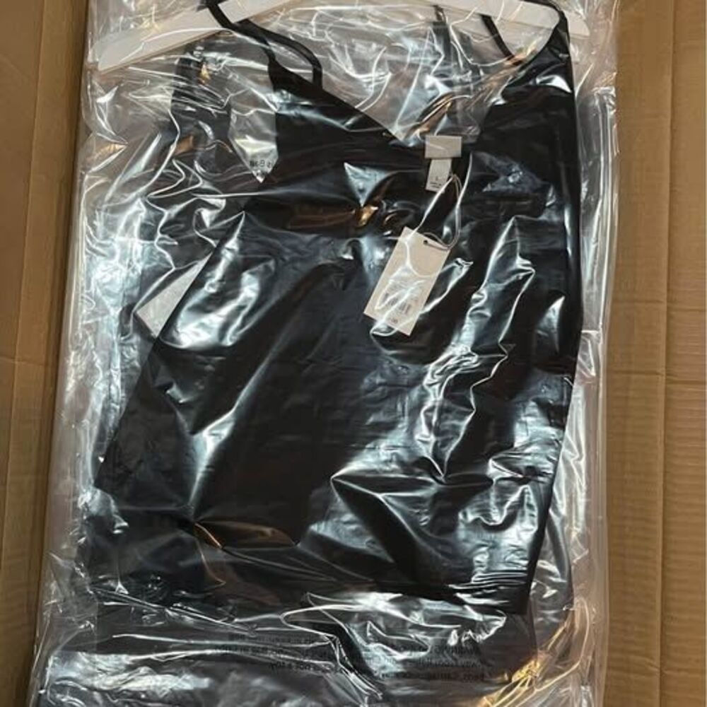 Bulk Lot of 9 Tank Tops - Picture 2 of 4